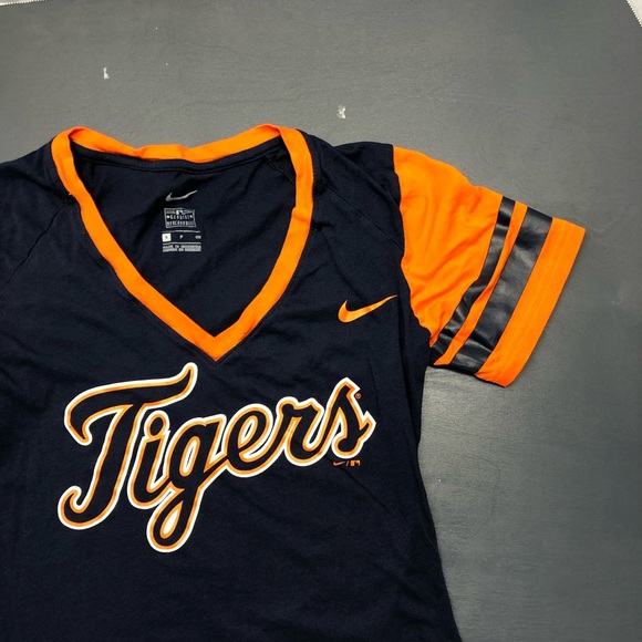 Nike Dri Fit Detroit Tigers V Neck Women's T Shirt Sz Small - Picture 2 of 8